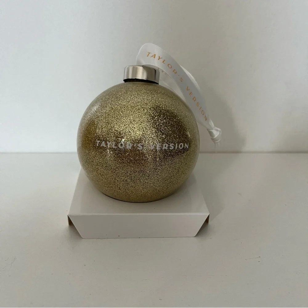 NWT Taylor Swift Taylor’s Version Gold Ornament - Picture 3 of 9